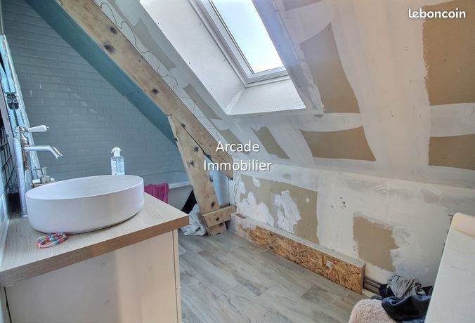 https://img.leboncoin.fr/api/v1/lbcpb1/images/a4/0b/9f/a40b9fa6027f08029d95fd3843dce3797f2c4cf4.jpg?rule=ad-image