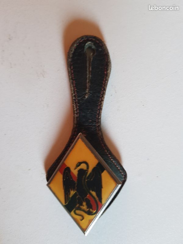 Insigne militaire (image 1)