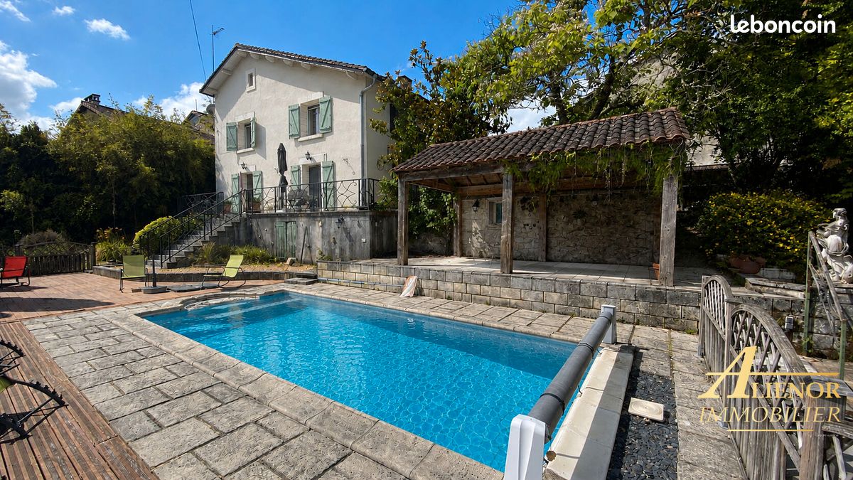 Maison 6 pièces 167 m² · à Brantôme en Périgord · 167 m² · 259 500 €