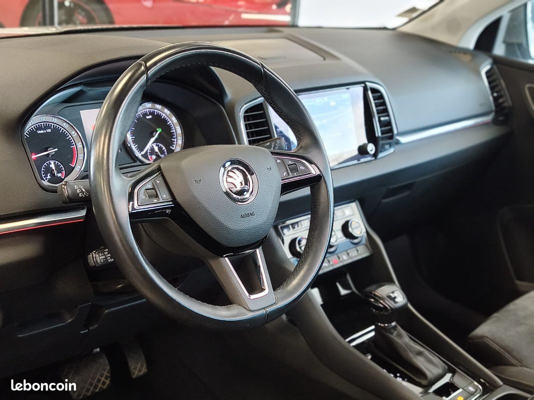 SKODA KAROQ 2.0 TDI 150cv 4x4 DSG7 Style / Toit Ouvrant / Attelage / CarPlay / (image 6)