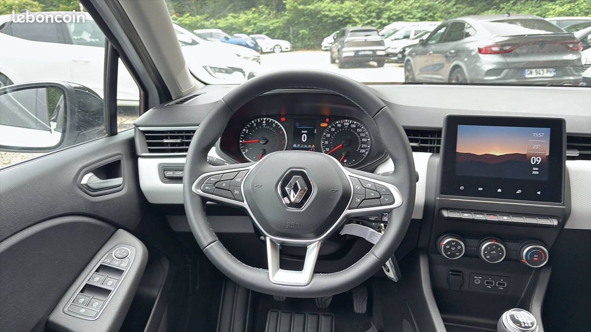 Renault clio tce 90 evolution (image 10)