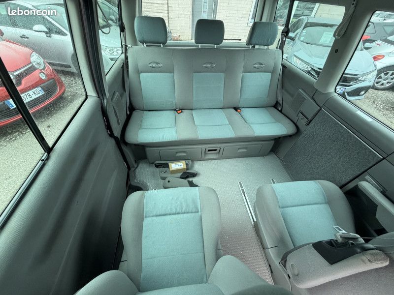 Volkswagen MULTIVAN 2.5 TDI 102CH CONFORT (image 15)