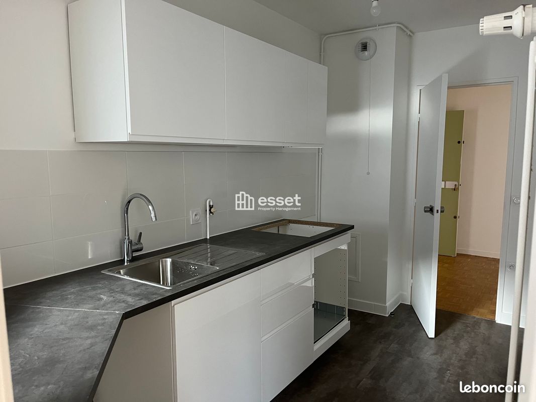 Appartement 5 pièces 105 m² · à Le Chesnay-Rocquencourt · 105 m² · 1 990 €/mois