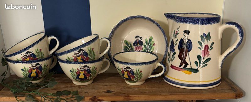 Dînette De Poupée En Faïence De Quimper – Décor Breton – État Parfait