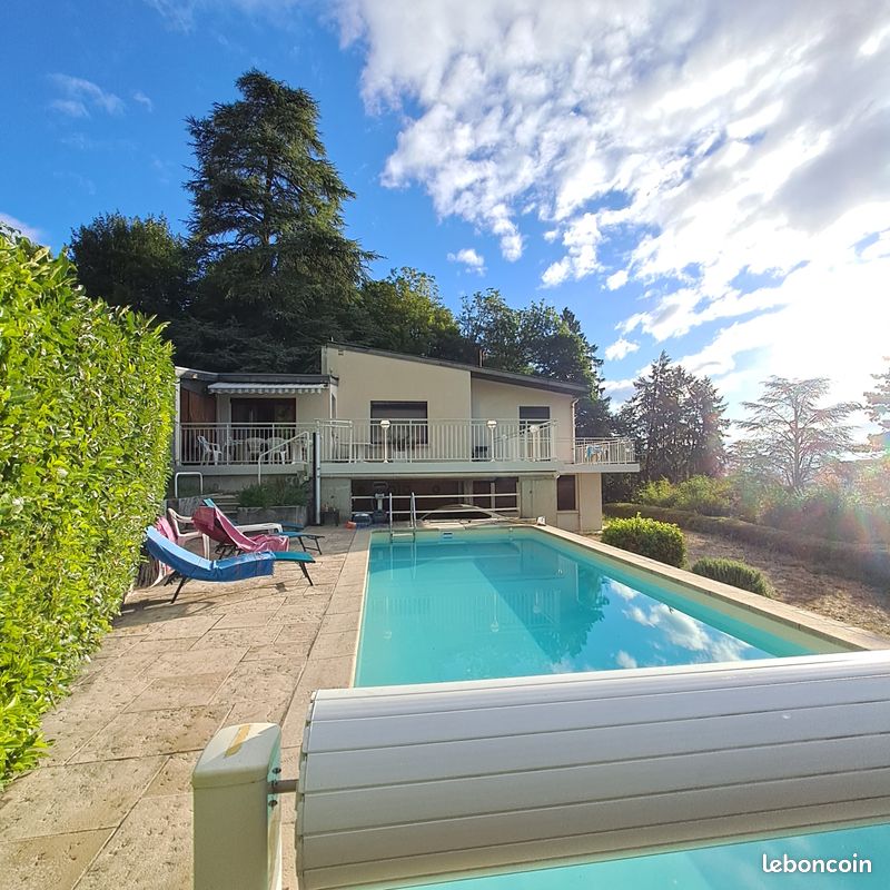 Maison 11 pièces 250 m² · à Seyssinet-Pariset · 250 m² · 950 000 €