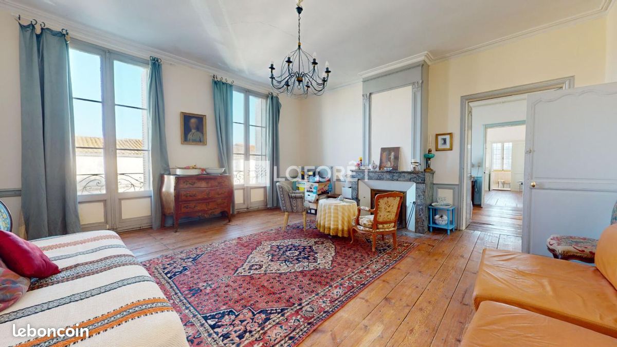 Appartement 4 pièces 135 m² · à Rochefort · 135 m² · 299 900 €