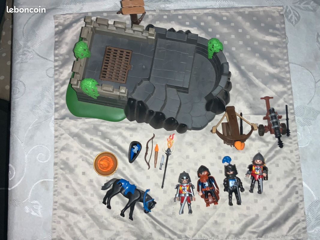 Bastion des chevaliers du dragon ailé playmobil (image 3)