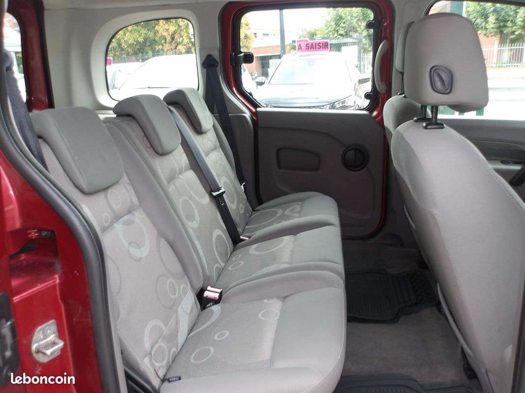 Kangoo 1.5 DCi Expression " Clim+Double portes Latérale " 5 Place (image 8)