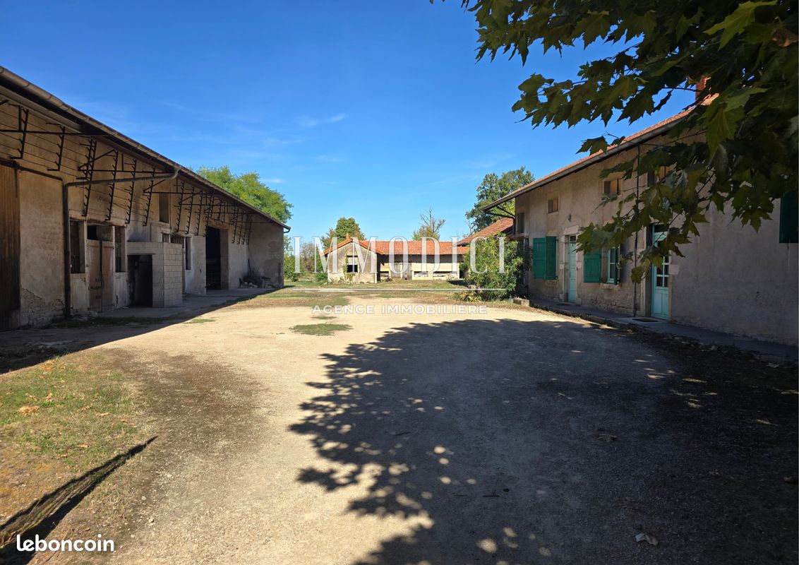Maison 4 pièces 134 m² · à La Truchère · 134 m² · 190 000 €