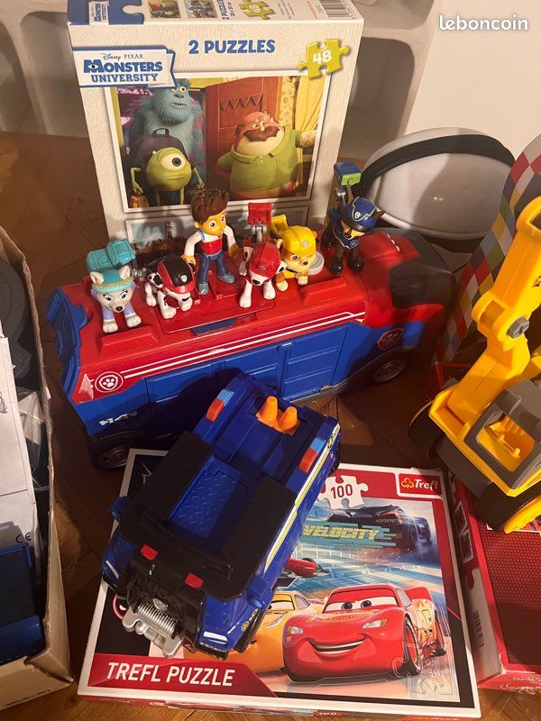 Grand lot de jouets enfant – Pat’ Patrouille, Bosch, Cars, Spider-Man, puzzles et circuit en bois (image 3)