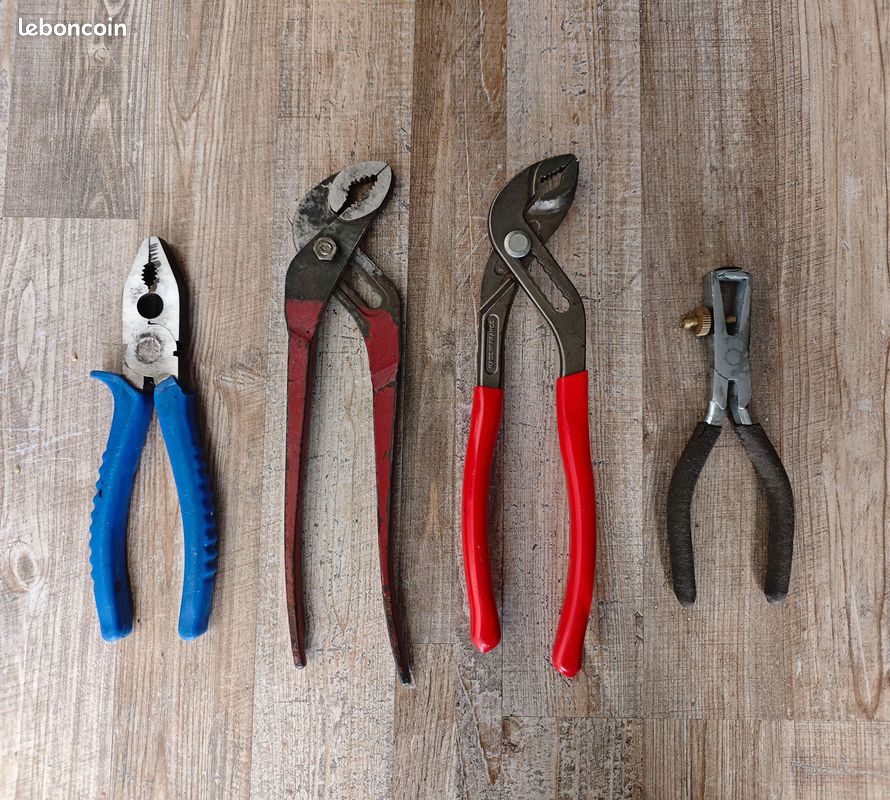 Lot De Pinces Facom – Ensemble D'outils D'occasion En Bon état