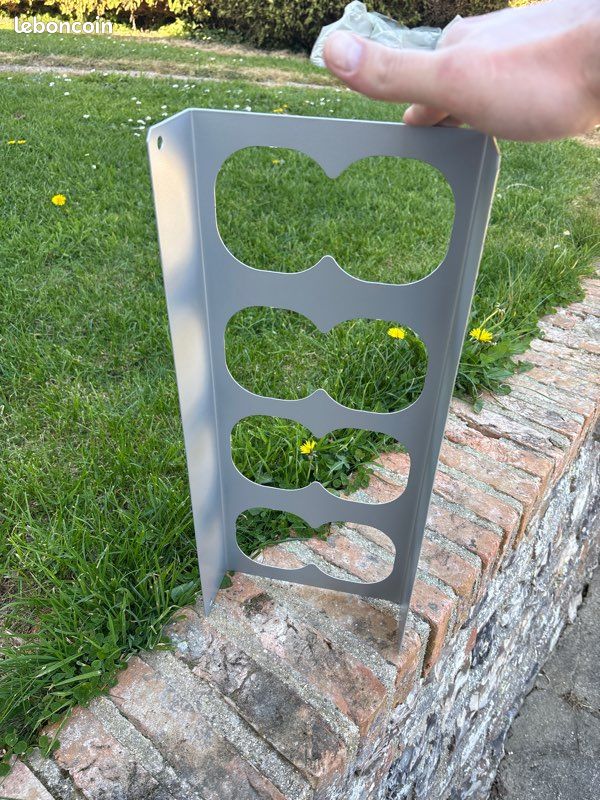 Range bouteilles / support bouteille SoCoo’c – gris – 48 x 24 x 6 cm (image 4)