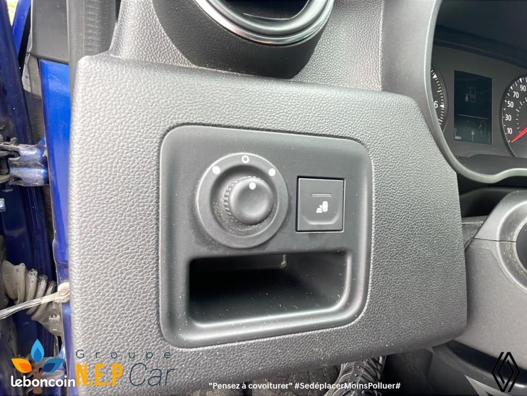Dacia Duster Blue dCi 115 4x2 15 ans (image 15)