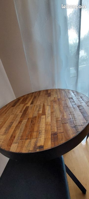 Table et 2 tabourets style industriel pour studio ou petit salon (image 6)