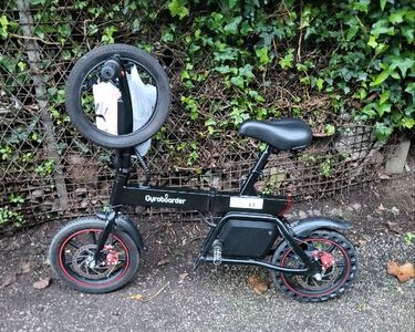 Vélo electrique Pliable pour Adulte et Enfant avec Fatbike