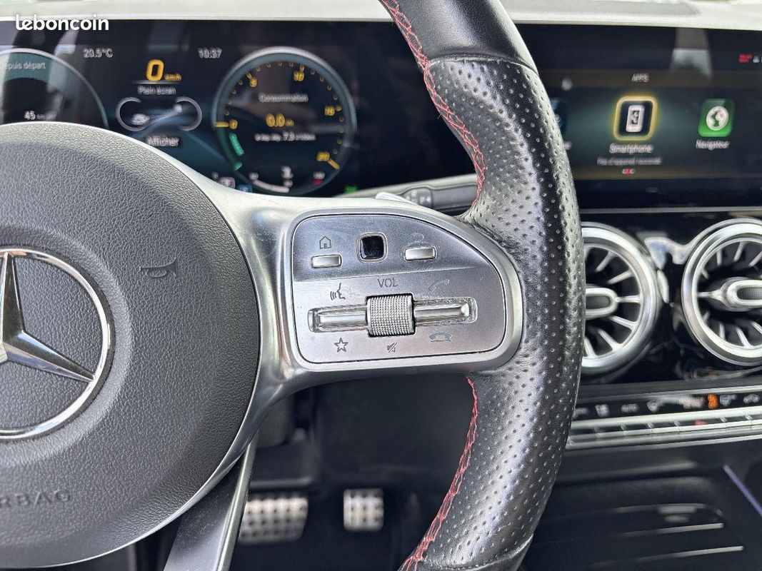 MERCEDES GLA 200 7G-DCT AMG Line (image 24)