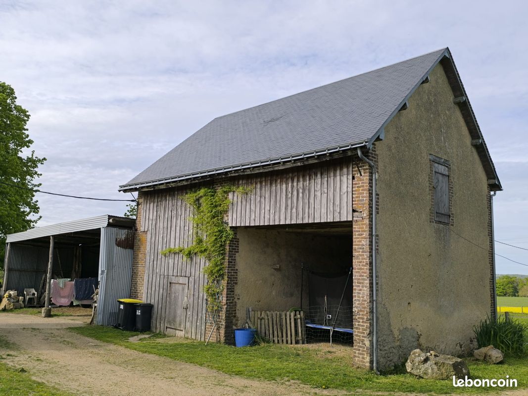 Ancien Corps de Ferme Exceptionnel avec 2 Maisons sur 2,3 Hectares (image 9)