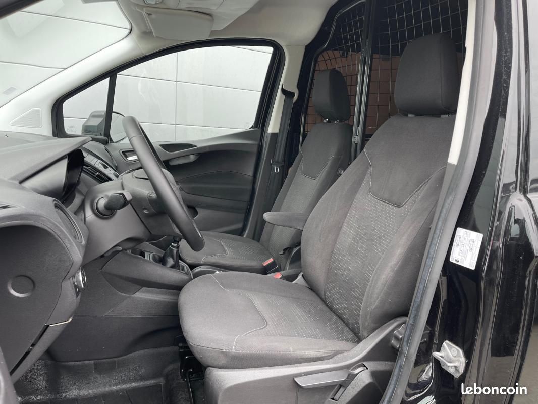 Ford transit courier FOURGON FGN 1.5 TDCI 75 BV6 AMBIENTE (image 9)
