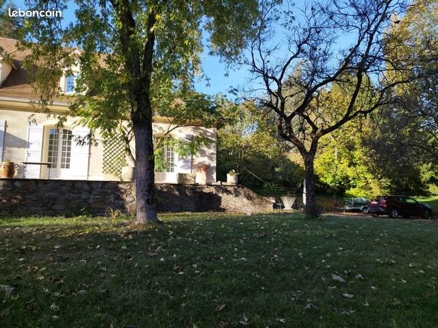 Maison 9 pièces 300 m²