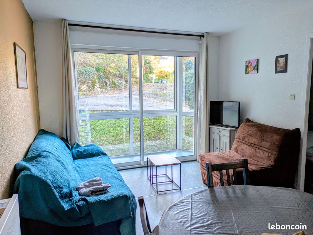 Appartement : vacances/curiste à 400m du centre ville (image 1)