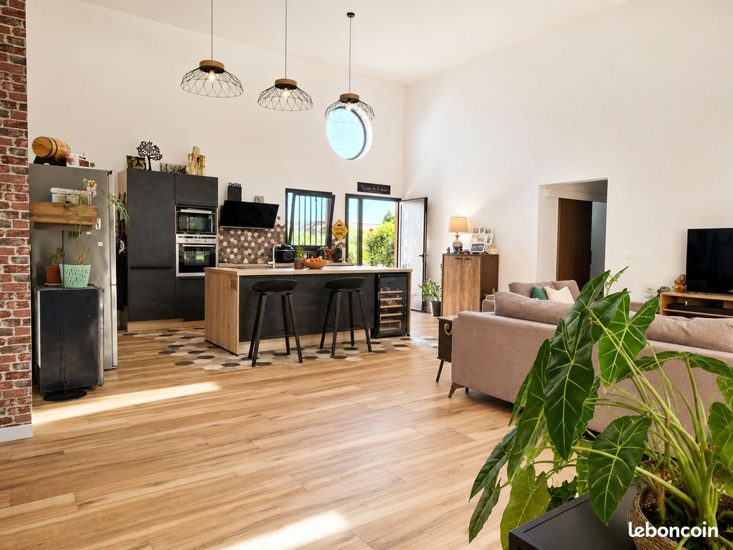 Maison 5 pièces 170 m² · à Saint-Paul · 170 m² · 569 000 €