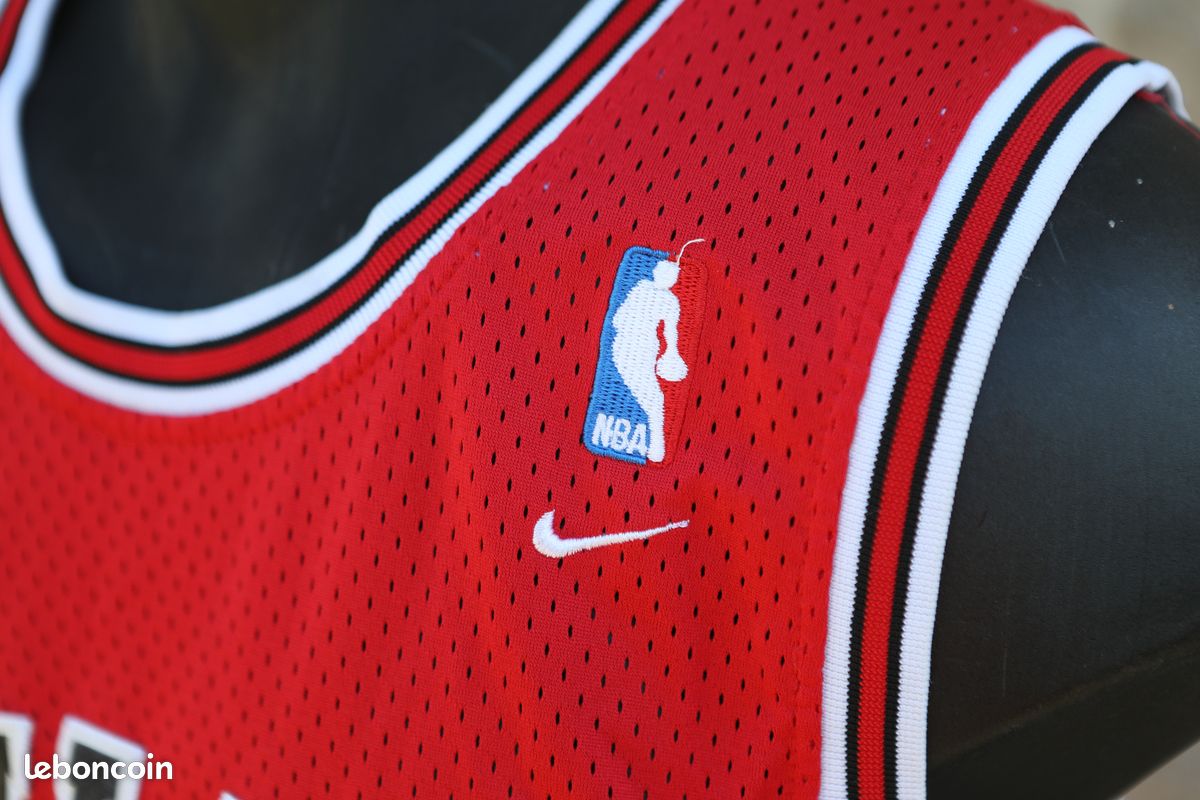 Maillot NBA Vintage CHICAGO BULLS Années 90 - Double Face - Taille M - Marque Starter