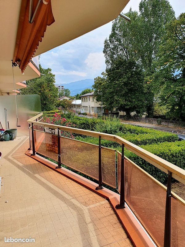 Appartement 4 pièces 110 m² · à Meylan · 110 m² · 390 000 €