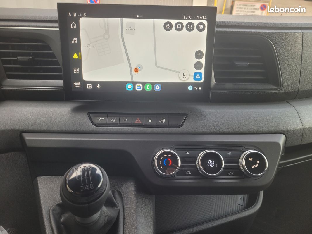 RENAULT MASTER IV L2H2 TRACTION FOURGON 2.0 Blue DCI 130 ADVANCE 03 PLACES NEUF avec CROCHET D’ATTELAGE + CAMÉRA DE RECUL + RADARS ARRIERE + ROUE DE SECOURS + SELLERIE SKAÏ ( Prix de Vente 28 990 HT ) (image 6)