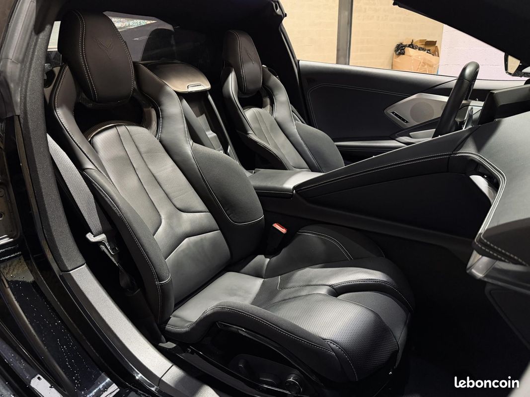CHEVROLET CORVETTE TARGA 6.2 V8 482 BVA C8 Stingray IMMAT FRANCE 2LT ETAT NEUF 1ERE MAIN RIEN A PREVOIR (image 7)