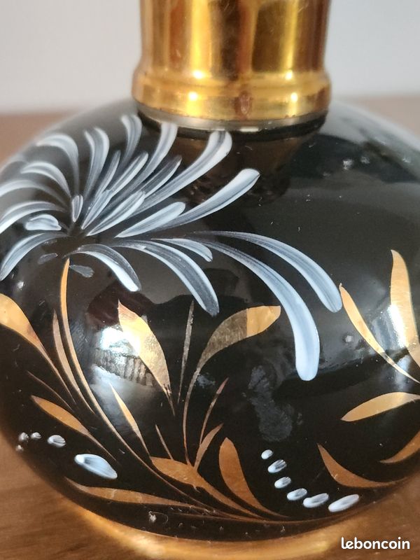 LAMPE BERGER ANCIENNE en porcelaine de Paris EUR 15,00 - FR LAMPE BERGER ANCIENNE en porcelaine de Paris EUR 15,00 - FR