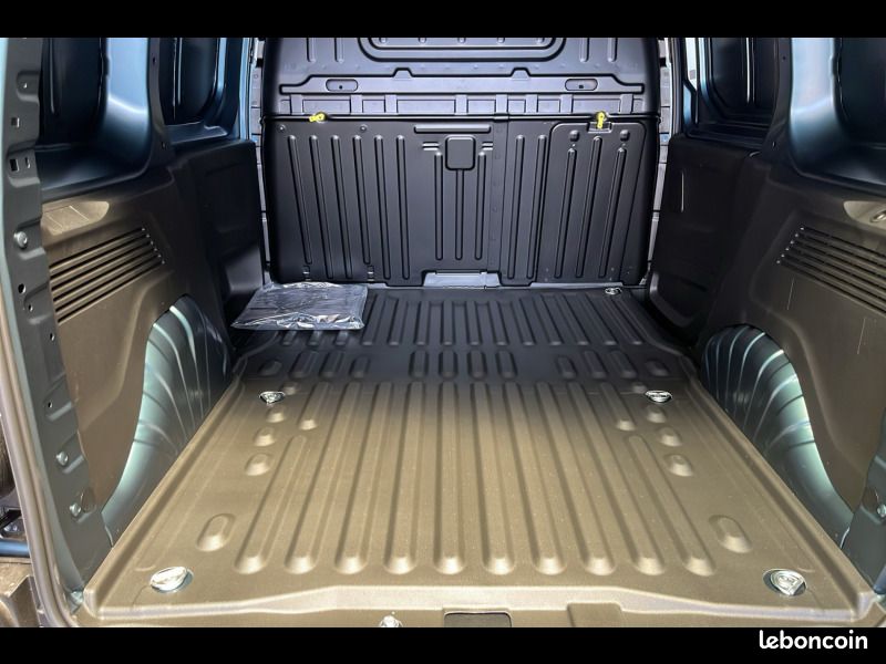 Peugeot Partner FGN DIESEL 100 CH M MANUELLE PRO SKILL (image 13)