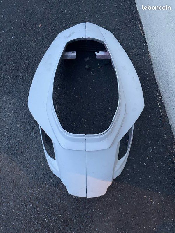 Coque arrière + feu BCD MBK booster (image 1)
