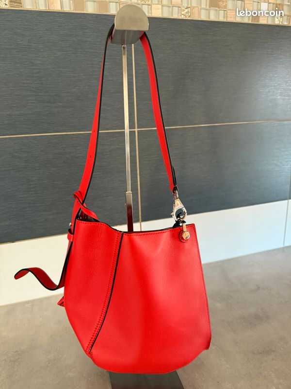 Sac Baguette Lanvin Vintage Années 90 - Cuir Rouge Nacré - Occasion Authentique