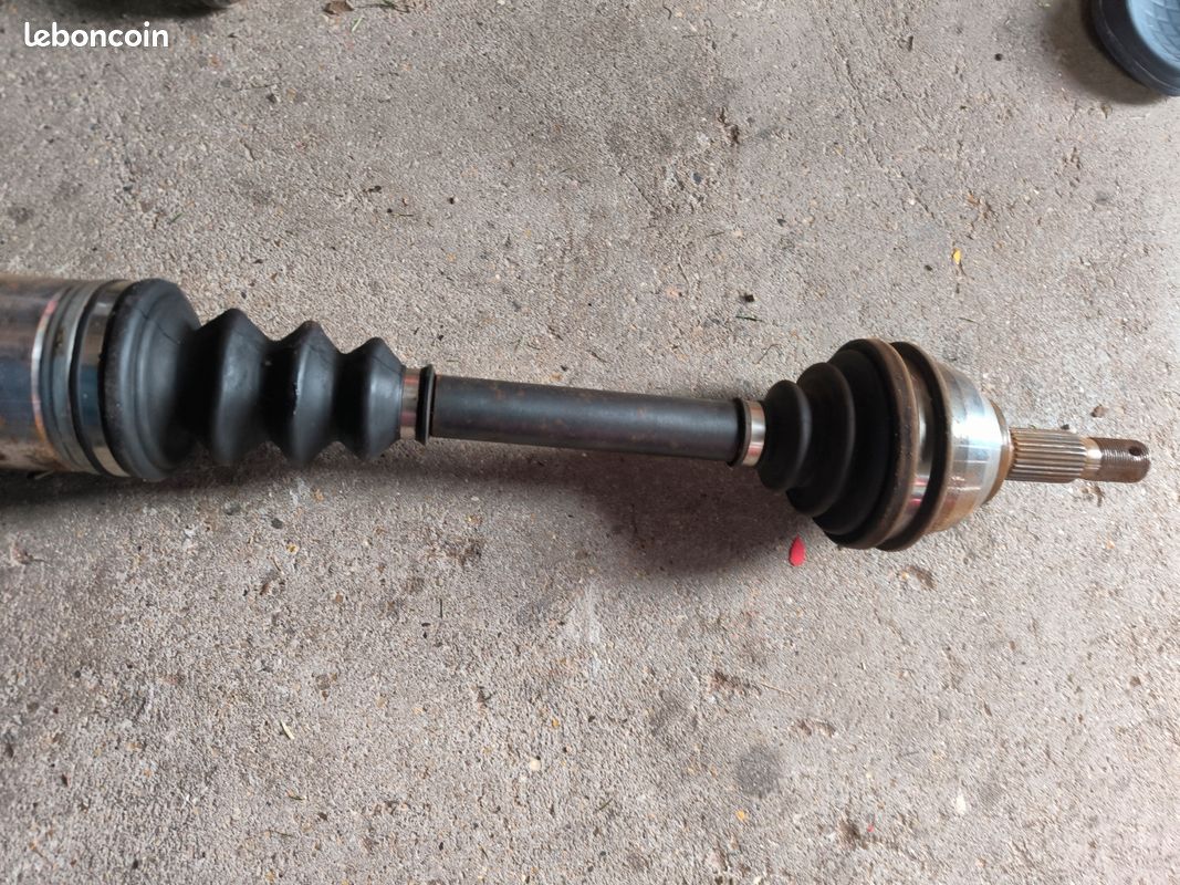 Tête de cardan 407 SW boîte mécanique - Équipement auto