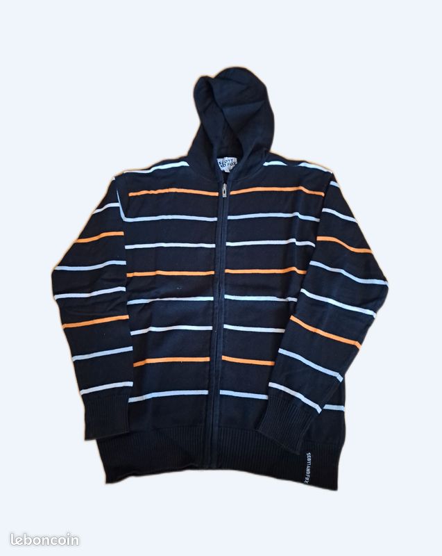Gilet capuche (image 1)