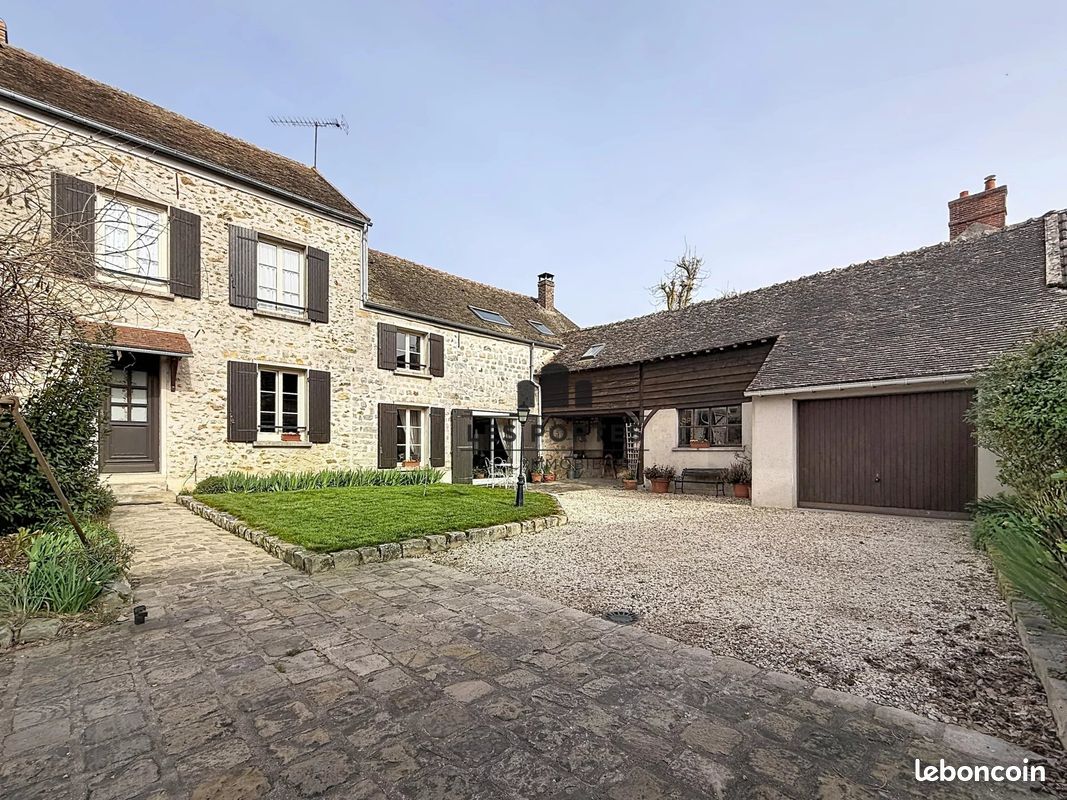 Maison 6 pièces 170 m² · à Champcueil · 170 m² · 419 000 €