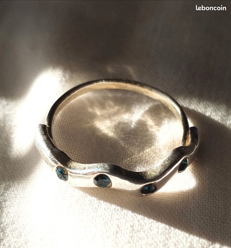 Bague Femme Argentée Avec Pierre à Identifier - Taille 56, Occasion Excellent état, Sans Marque
