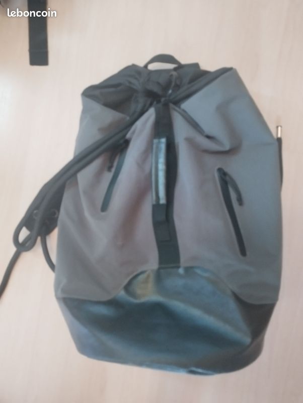 Sac à dos (image 1)