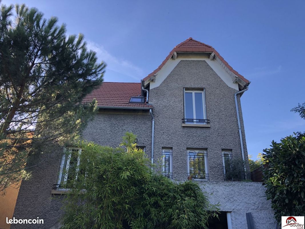 Maison 5 pièces 134 m² · à Roanne · 134 m² · 349 000 €