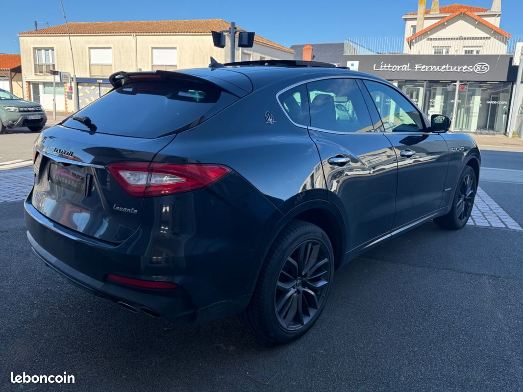MASERATI LEVANTE 3.0 V6 Bi-Turbo 350 Q4 GranSport (image 5)