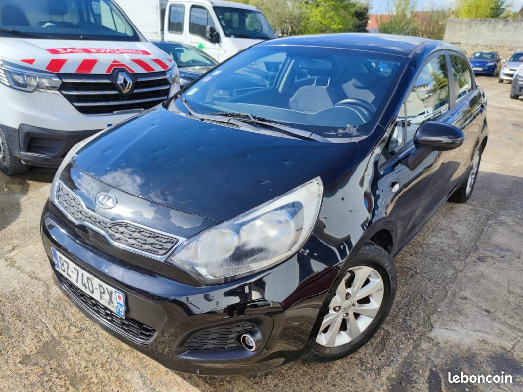 Kia rio 1.2 85 motion isg 2011 (image 1)