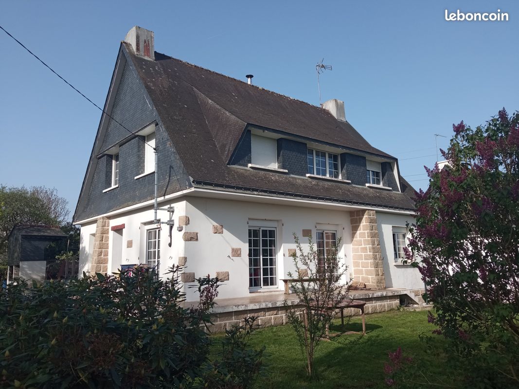 Maison 7 pièces 140 m² · à Langonnet · 140 m² · 240 000 €