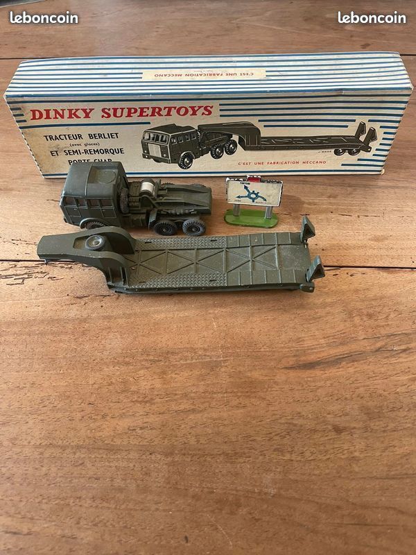 Dinky Toys Supertoys France Berliet « Porte Char » réf : 890 🇫🇷 (image 1)