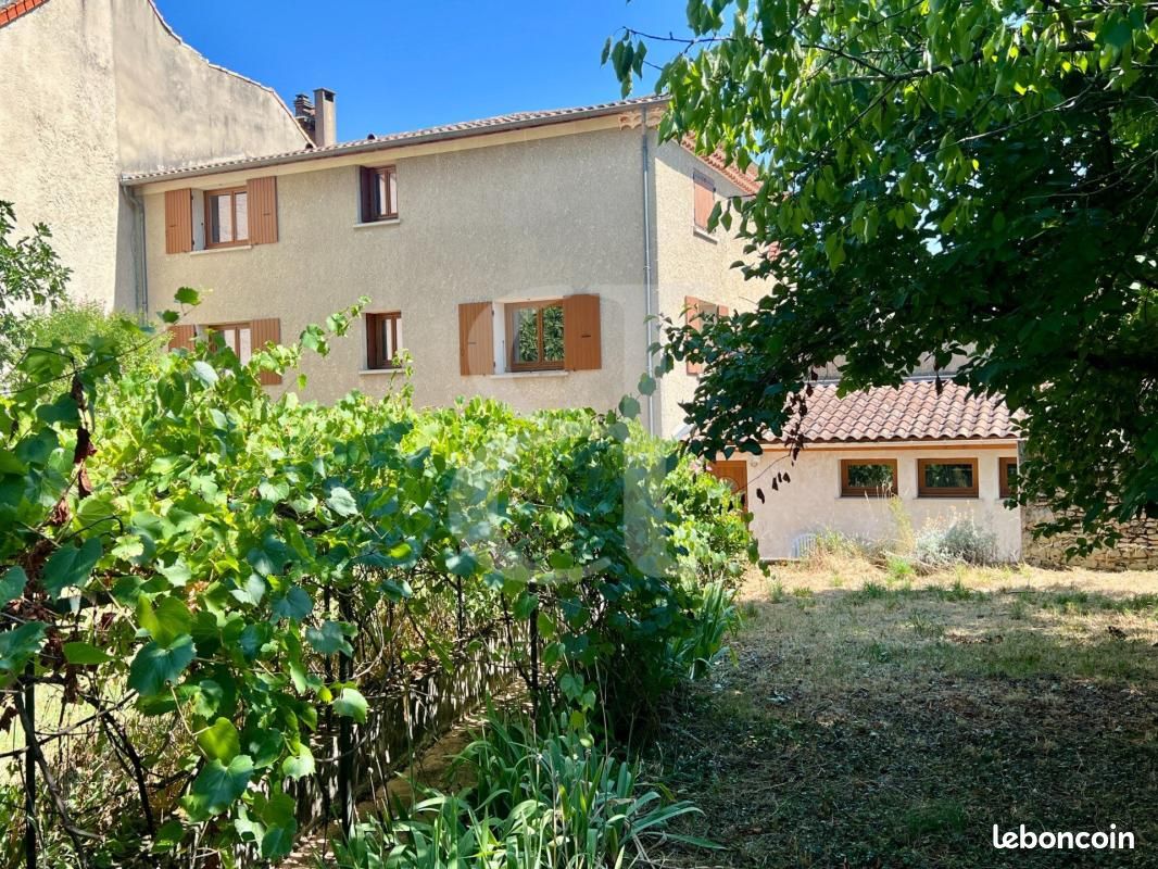 Maison 9 pièces 324 m² · à Dieulefit · 324 m² · 575 000 €