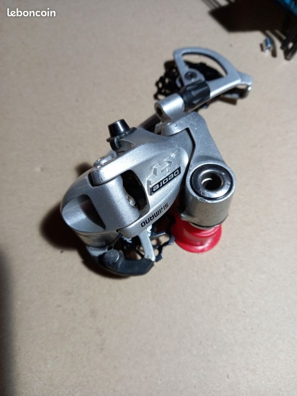 Dérailleur Arrière Shimano Deore XT RD-M739 - 24 Vitesses, Argent/gris, Occasion Rénové