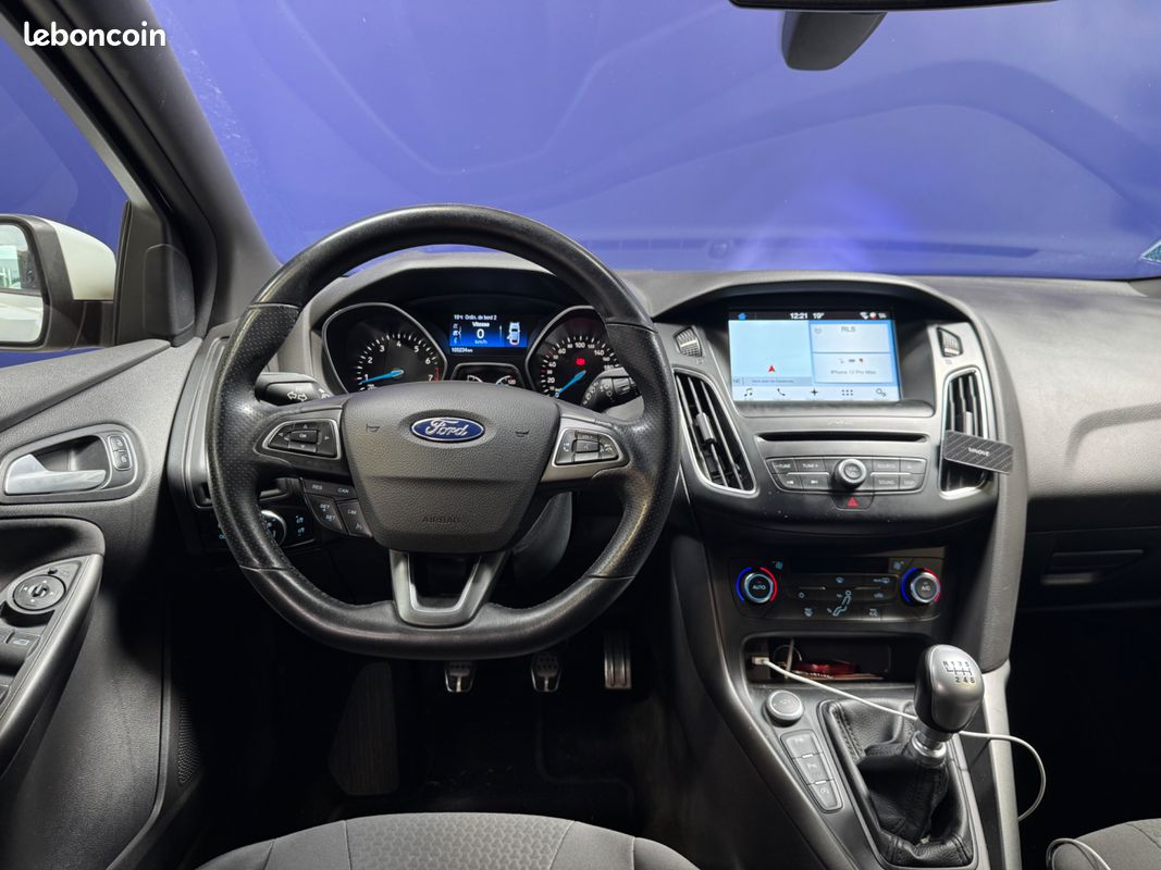 FORD Focus ST-Line 1.0 Ecoboost 125ch - Suivi - Caméra de Recul - GPS (image 11)