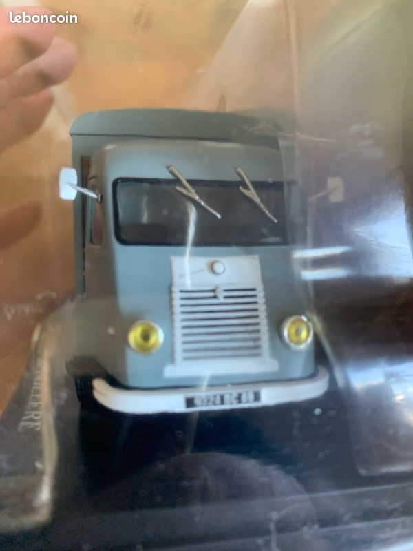 Renault Goélette Bétaillère au 1/43 ème (image 1)