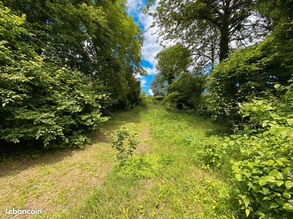 Terrain 953 m² · à Cergy · 200 000 €