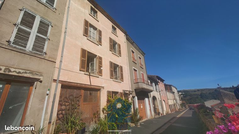Maison 8 pièces 200 m²