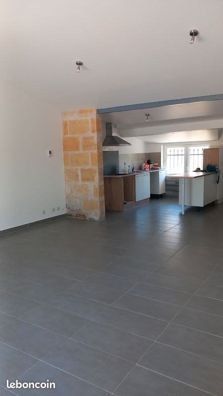 Maison 4 pièces 110 m² · à Ambarès-Et-Lagrave · 110 m² · 1 155 €/mois